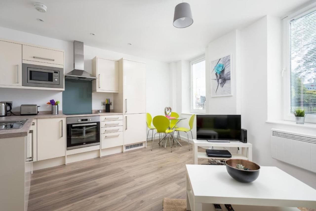 The Post House One By Fortuna Property Gloucester Exteriör bild