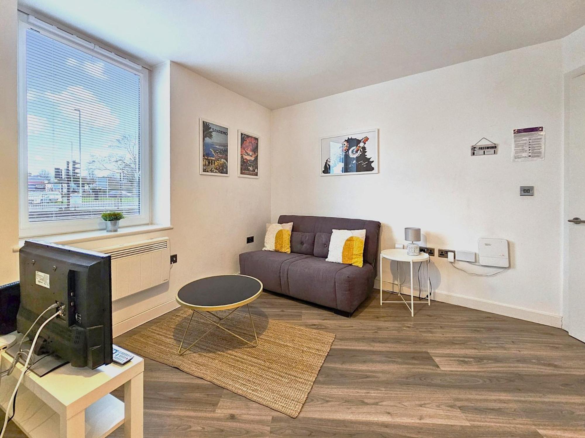 The Post House One By Fortuna Property Gloucester Exteriör bild